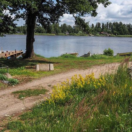 Komplett Laegenhet Med Sjoeutsikt Malmon Екстериор снимка